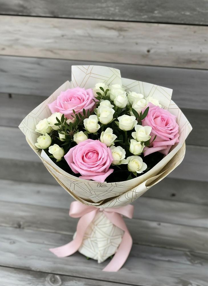 Букет цветов из: Розы в Троицком Хабаровский край