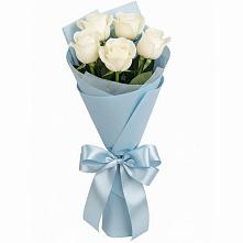 Букет 5 Белых роз Проуд в Троицком Хабаровский край