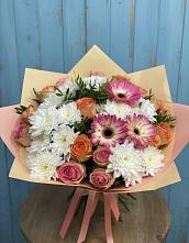 Букет цветов из:  Розы, Герберы и Хризантемы в Троицком Хабаровский край