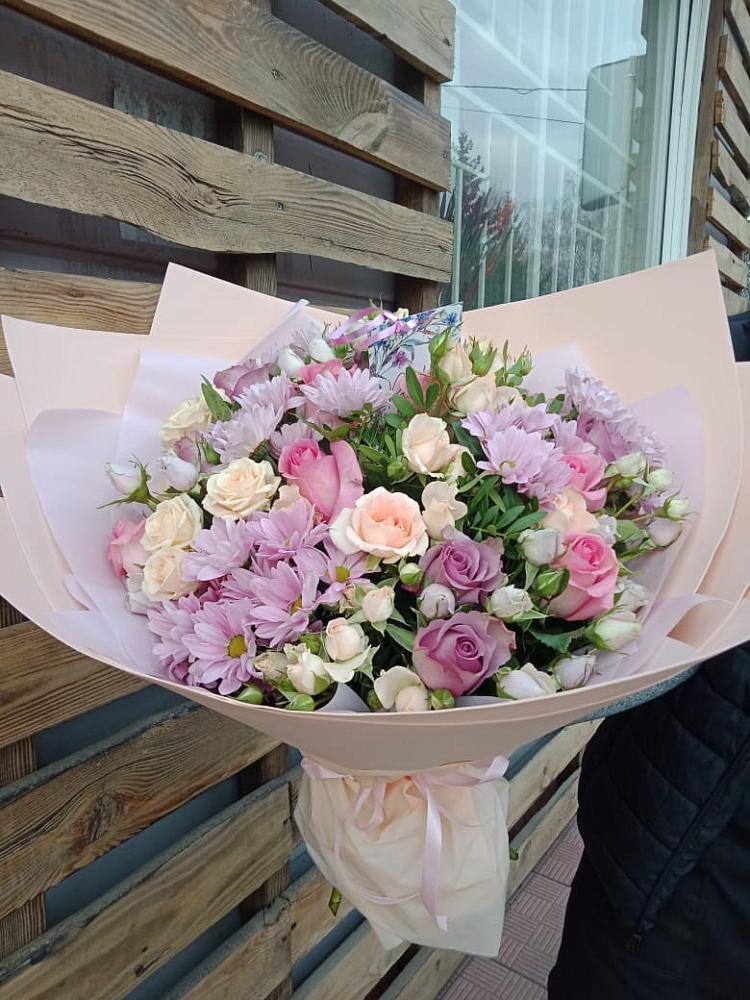 Букет цветов из: Розы и Хризантемы в Троицком Хабаровский край