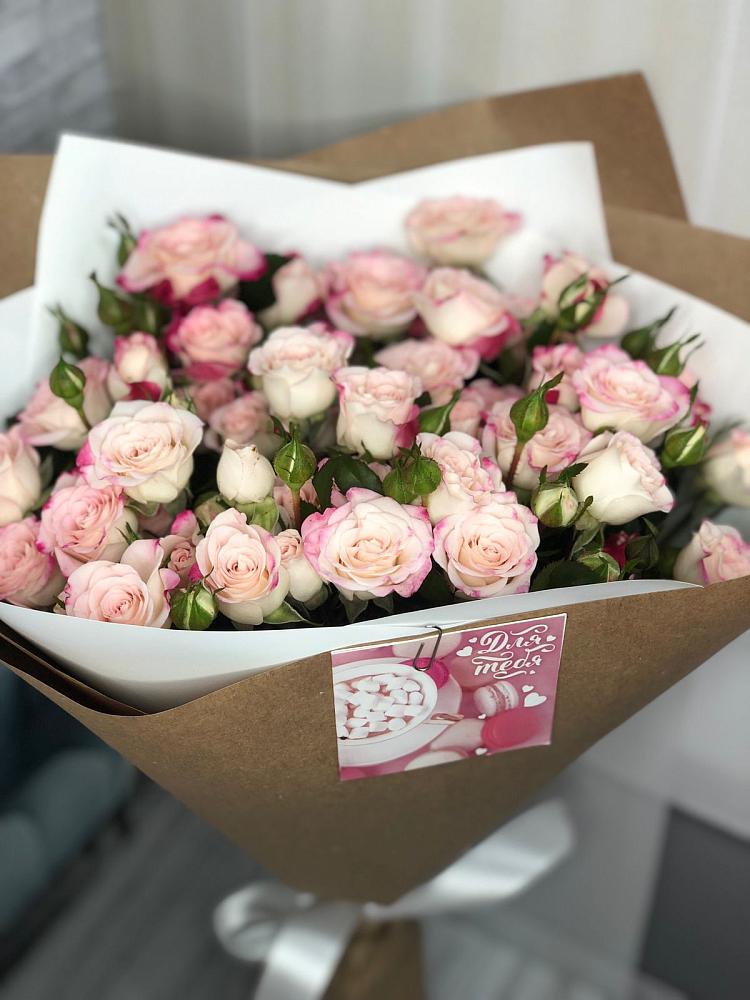 Букет цветов из: Розы в Троицком Хабаровский край