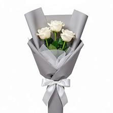Букет 3 белые розы в Троицком Хабаровский край