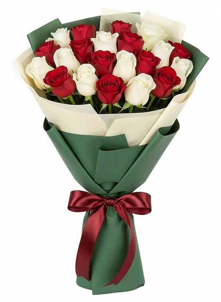 Букет Микс из красных и белых роз в Троицком Хабаровский край