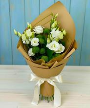 Букет цветов из:  Хризантемы и Лизиантусы #REPLACE_PRED# Троицком Хабаровский край