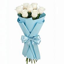 Букет 7 белых роз Проуд в Троицком Хабаровский край