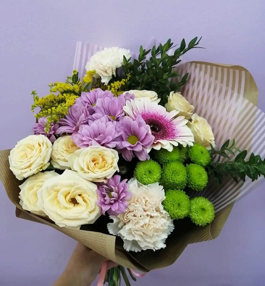 Букет цветов из: Хризантемы, Розы, Гвоздики и Герберы в Троицком Хабаровский край