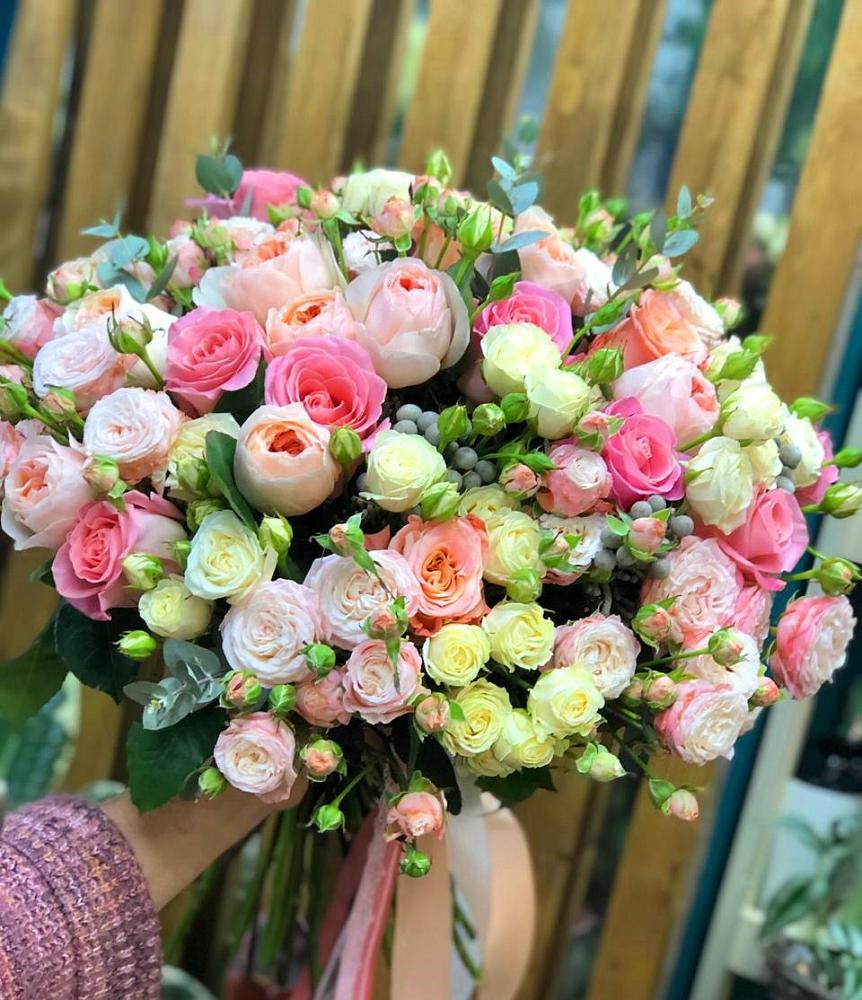 Букет цветов из: Розы в Троицком Хабаровский край