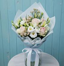 Букет цветов из:  Розы и Лизиантусы в Троицком Хабаровский край