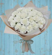 Букет цветов из:  Гвоздики в Троицком Хабаровский край
