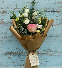 Букет цветов из:  Розы и Лизиантусы #REPLACE_PRED# Троицком Хабаровский край