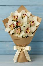 Букет цветов из:  Орхидеи и Розы в Троицком Хабаровский край