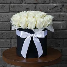 Цветочная композиция из Розы в шляпной коробке в Троицком Хабаровский край